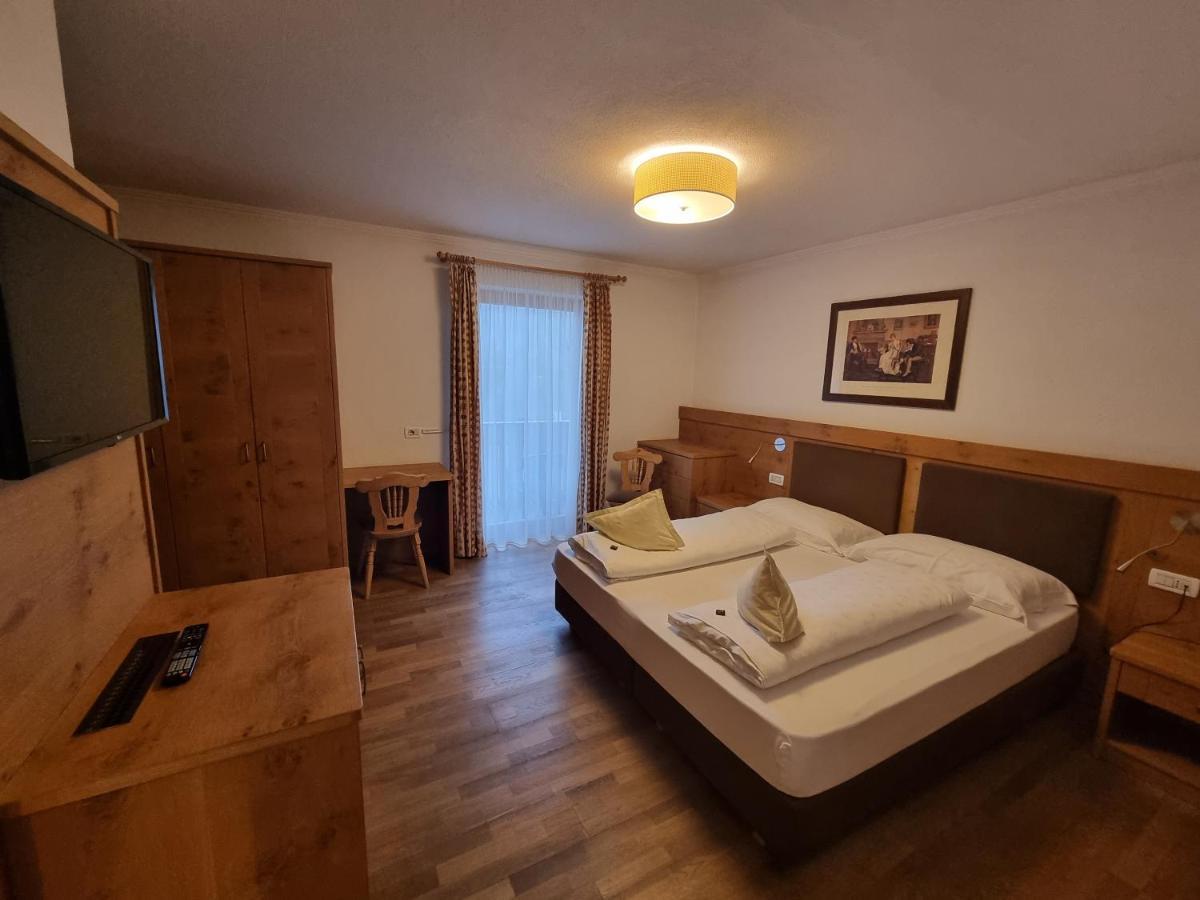 Hotel Mirabel San Vigilio Di Marebbe Bagian luar foto