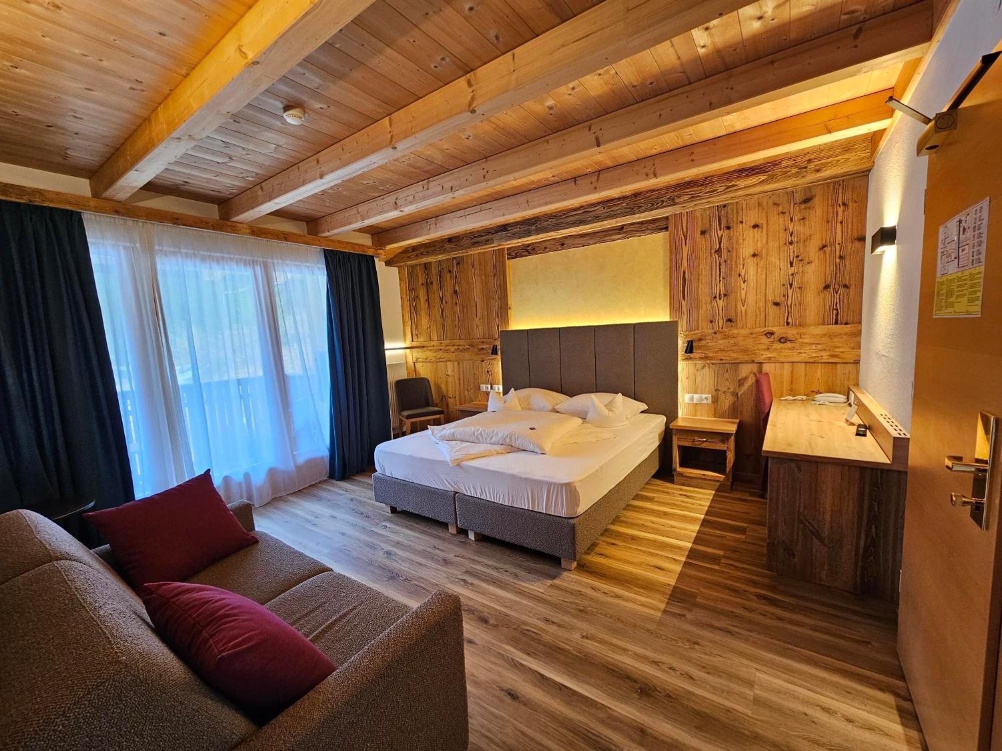 Hotel Mirabel San Vigilio Di Marebbe Bagian luar foto