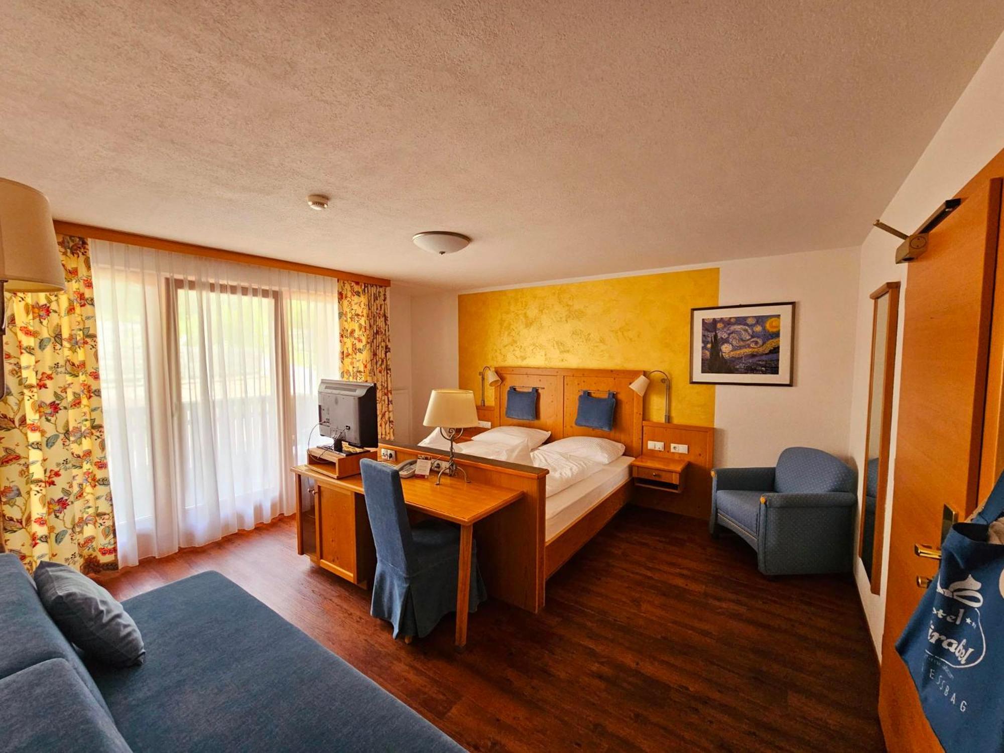 Hotel Mirabel San Vigilio Di Marebbe Bagian luar foto