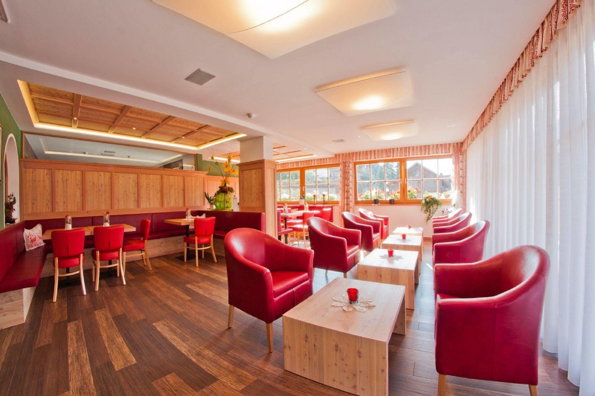 Hotel Mirabel San Vigilio Di Marebbe Bagian luar foto