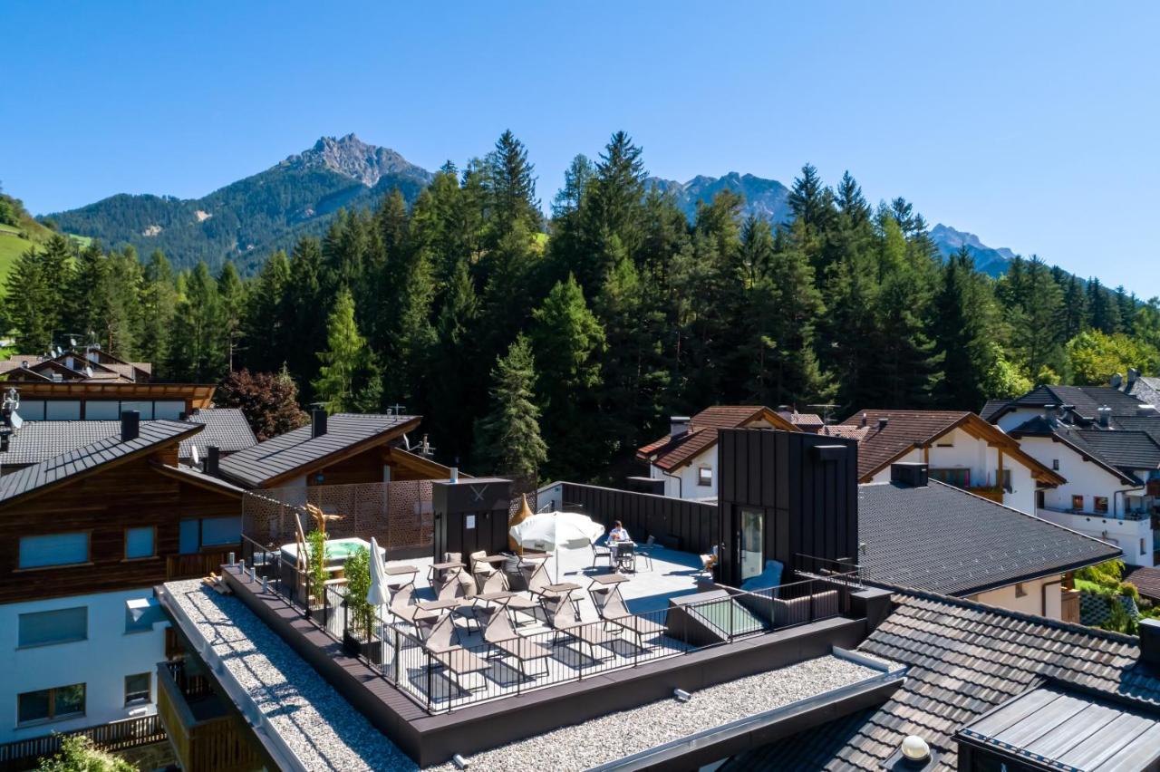 Hotel Mirabel San Vigilio Di Marebbe Bagian luar foto